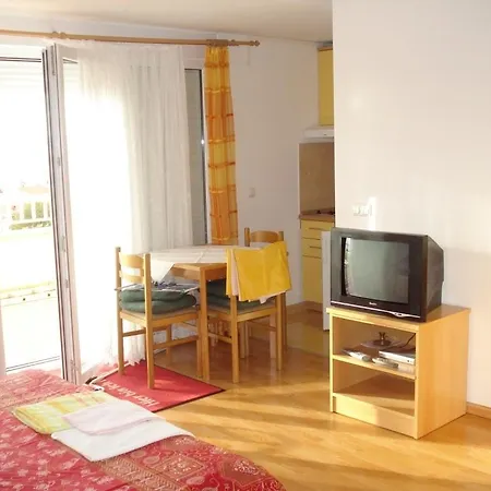 Leticia * Makarska